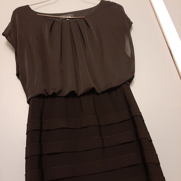 Black mini dress - Picture 3 of 4